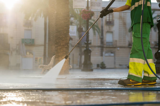 Best Roof Pressure Washing  in Montgomery, AL